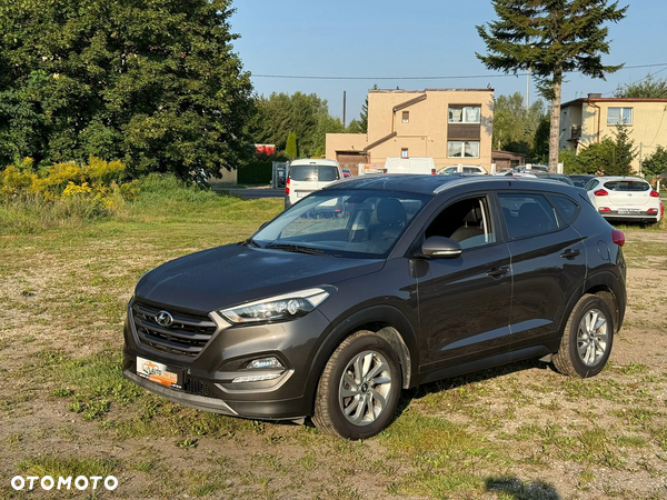 Hyundai Tucson blue 1.7 CRDi 2WD Style