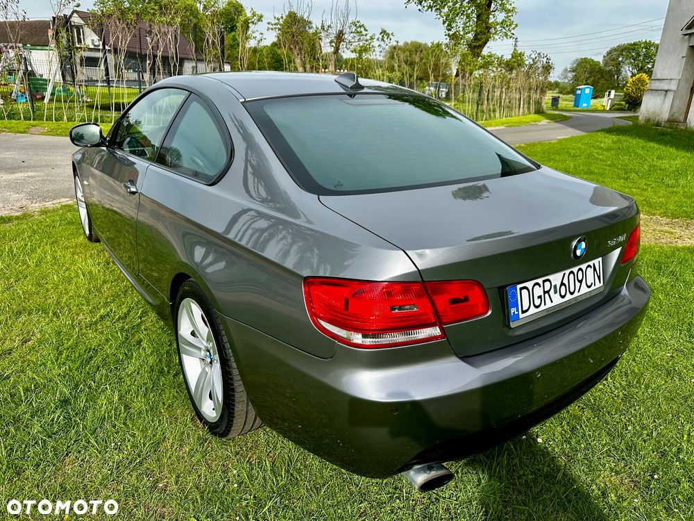 BMW Seria 3 320i M Sport Edition - 6