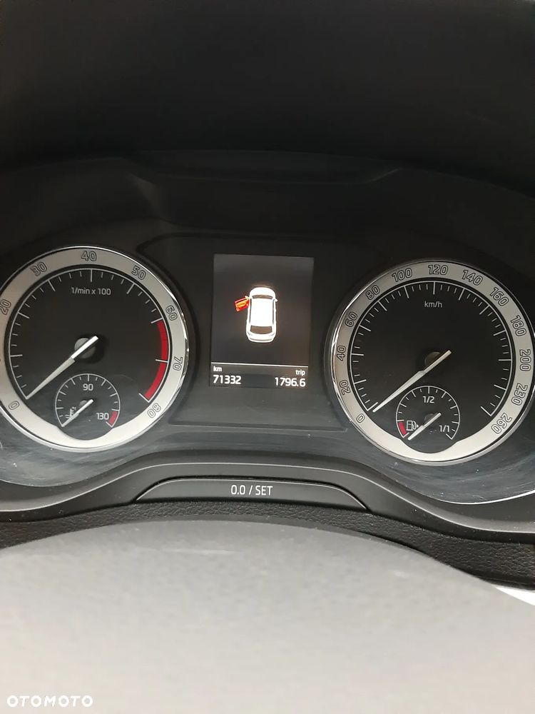 Skoda Karoq 1.5 TSI ACT GPF 4x2 Style - 13