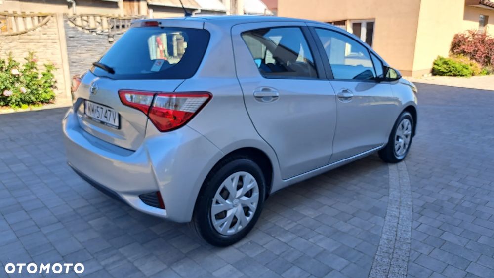 Toyota Yaris 1.5 Dynamic - 7