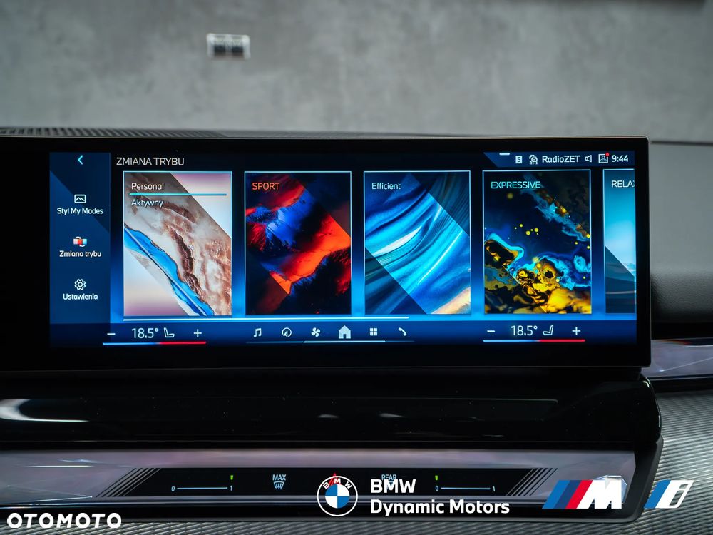 BMW Seria 5 520i - 32