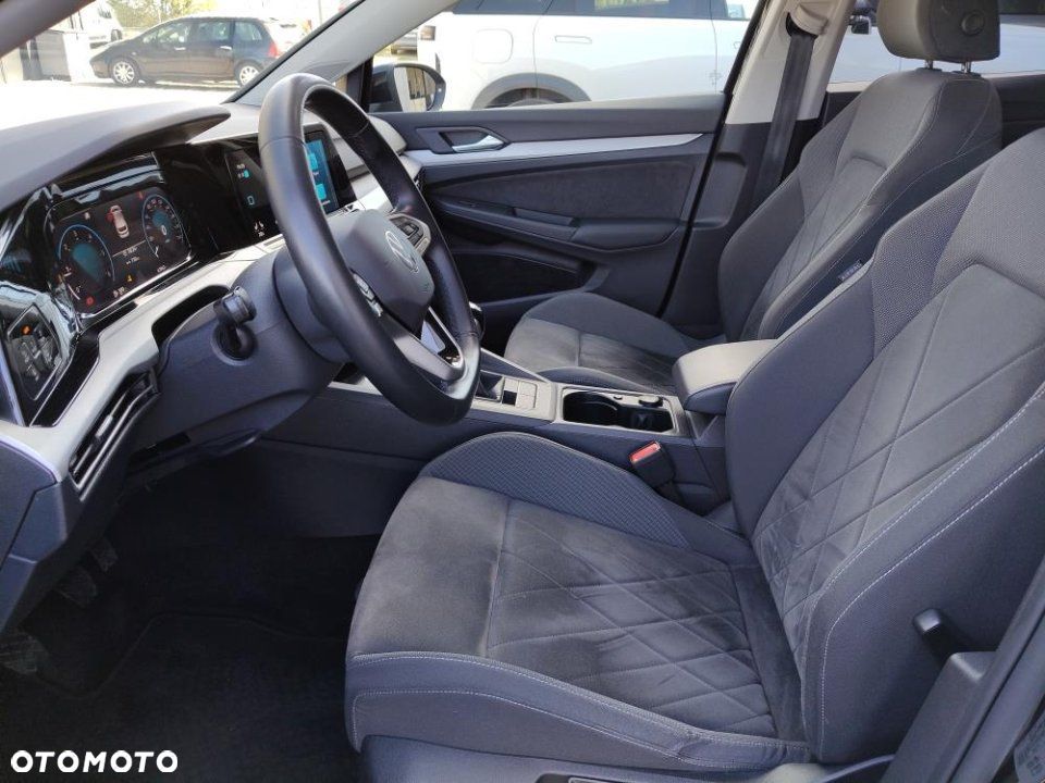 Volkswagen Golf - 16