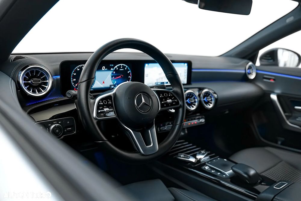 Mercedes-Benz CLA 200 - 12