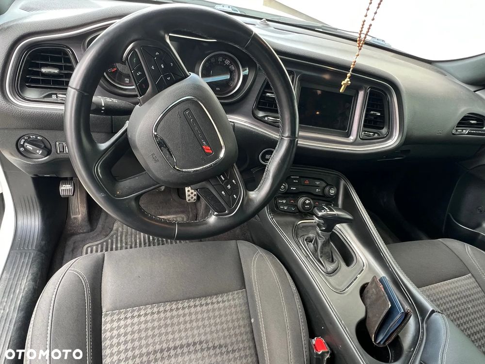 Dodge Challenger Automatik SXT Plus - 8