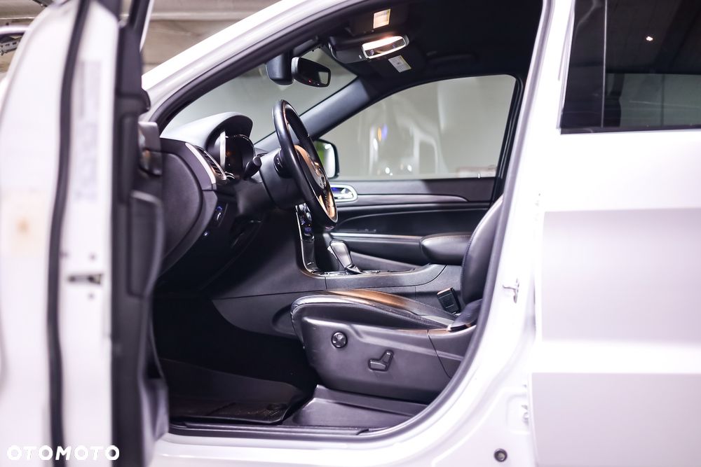 Jeep Grand Cherokee 3.6 V6 Laredo - 17