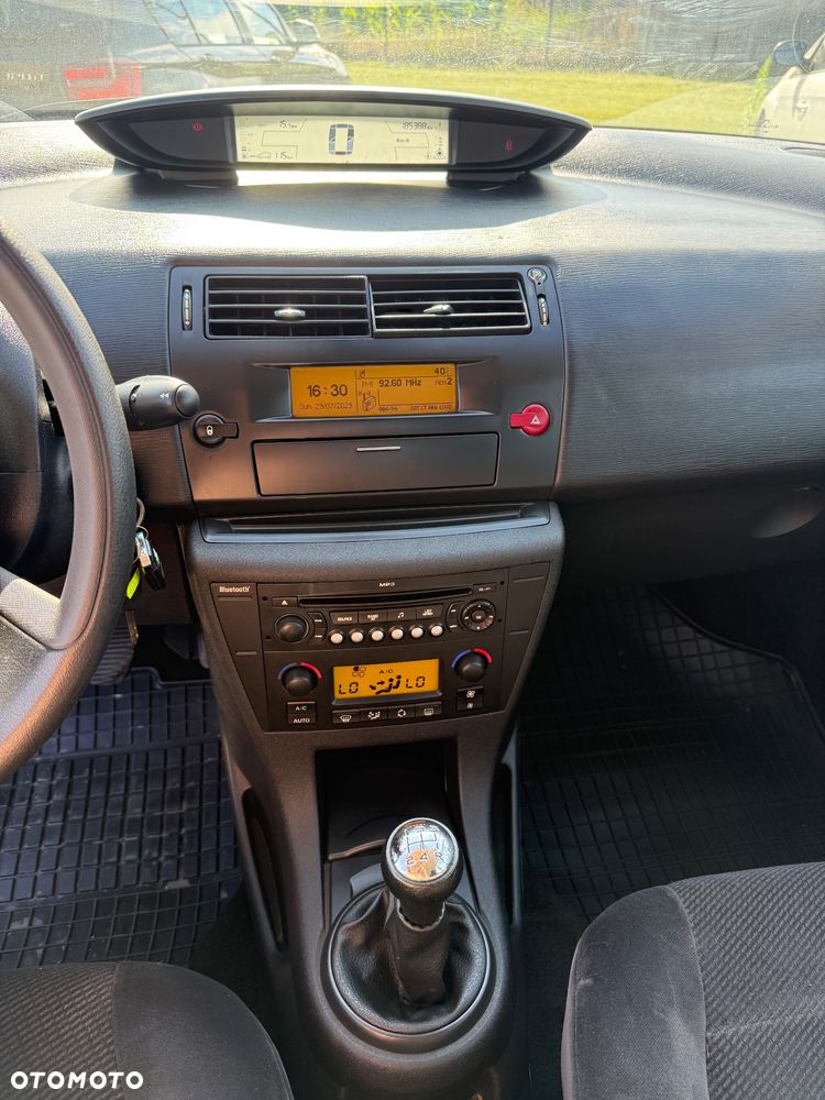 Citroën C4 1.6 16V Exclusive - 17