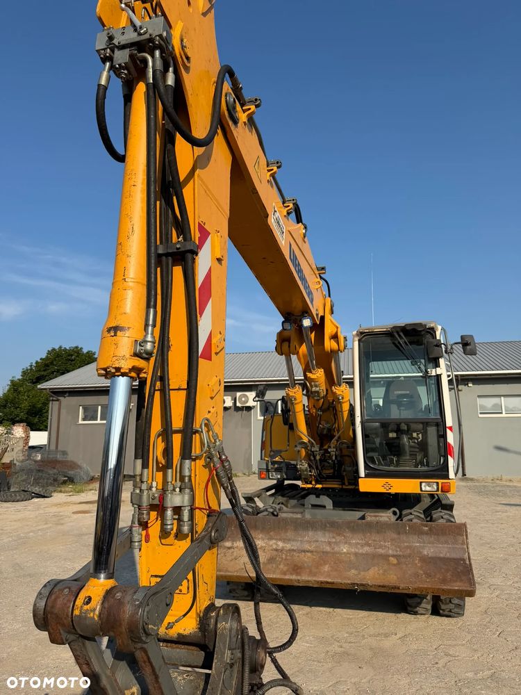 Liebherr A 316 - 12