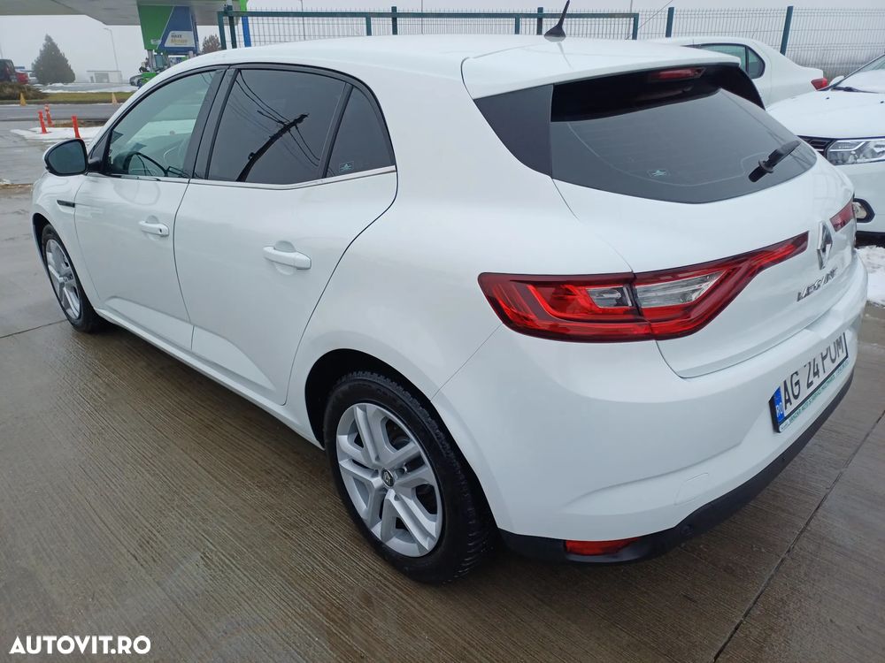 Renault Megane 1.5 dCI EDC Intens - 4