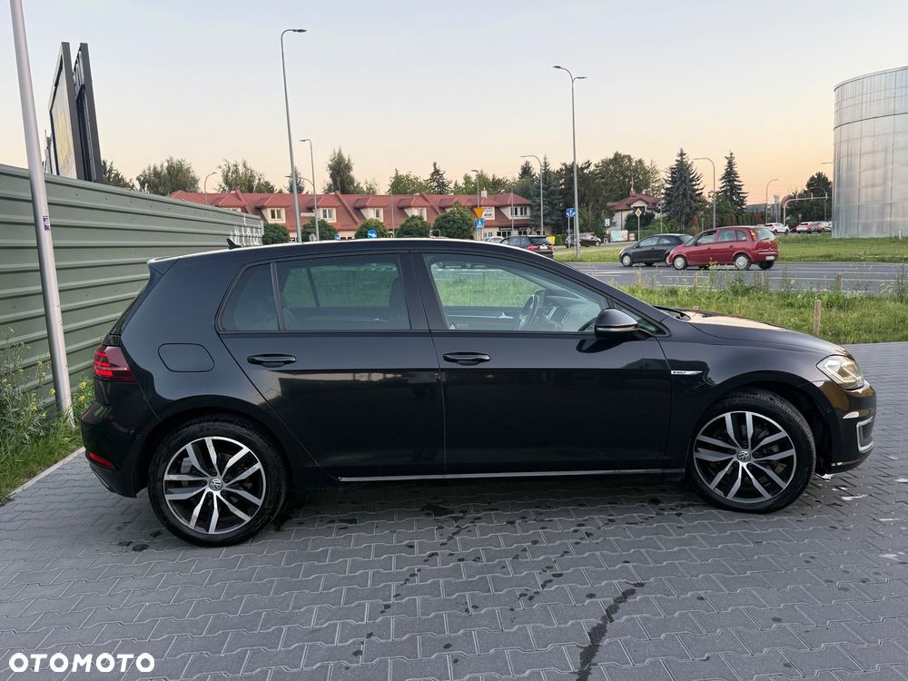 Volkswagen Golf - 13