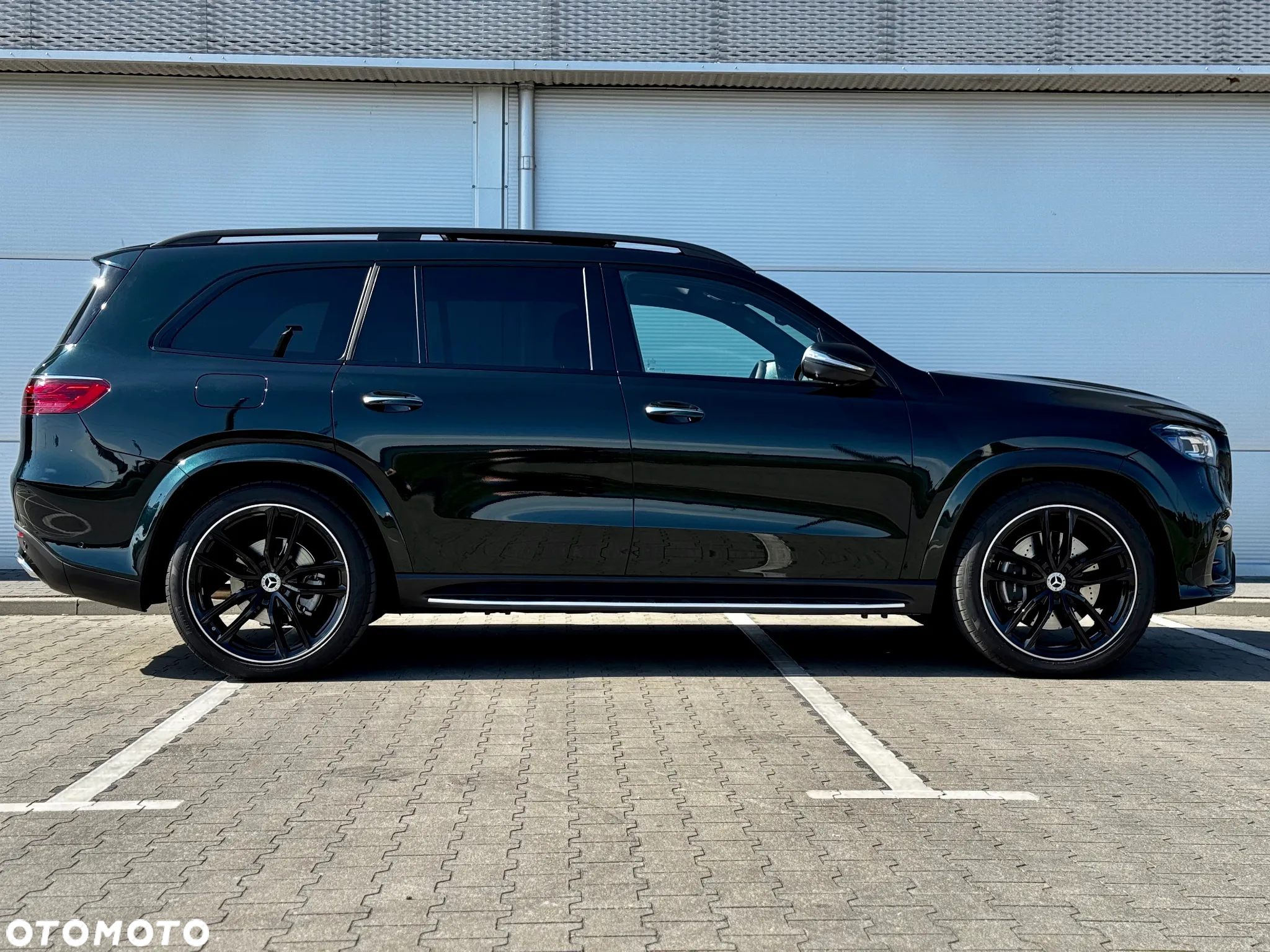 Mercedes-Benz GLS - 14