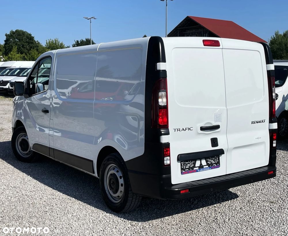 Renault Trafic - 11