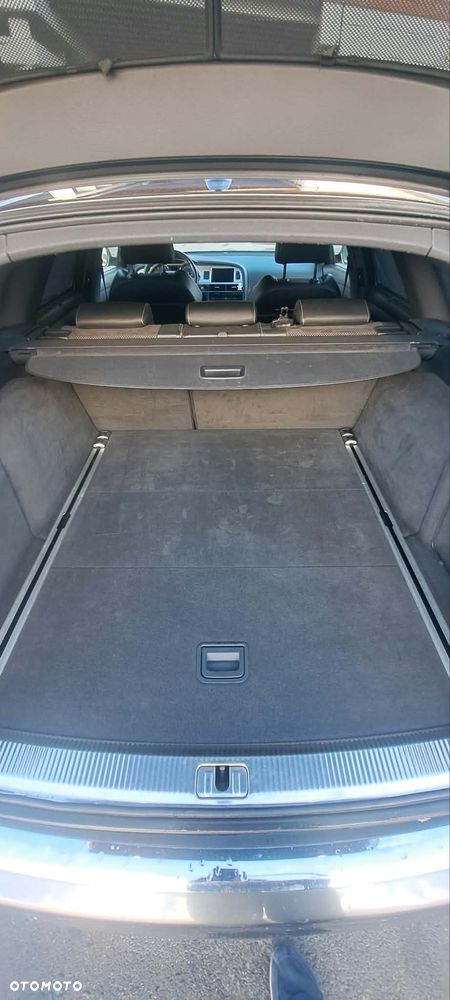 Audi A6 Avant 2010 photo 3