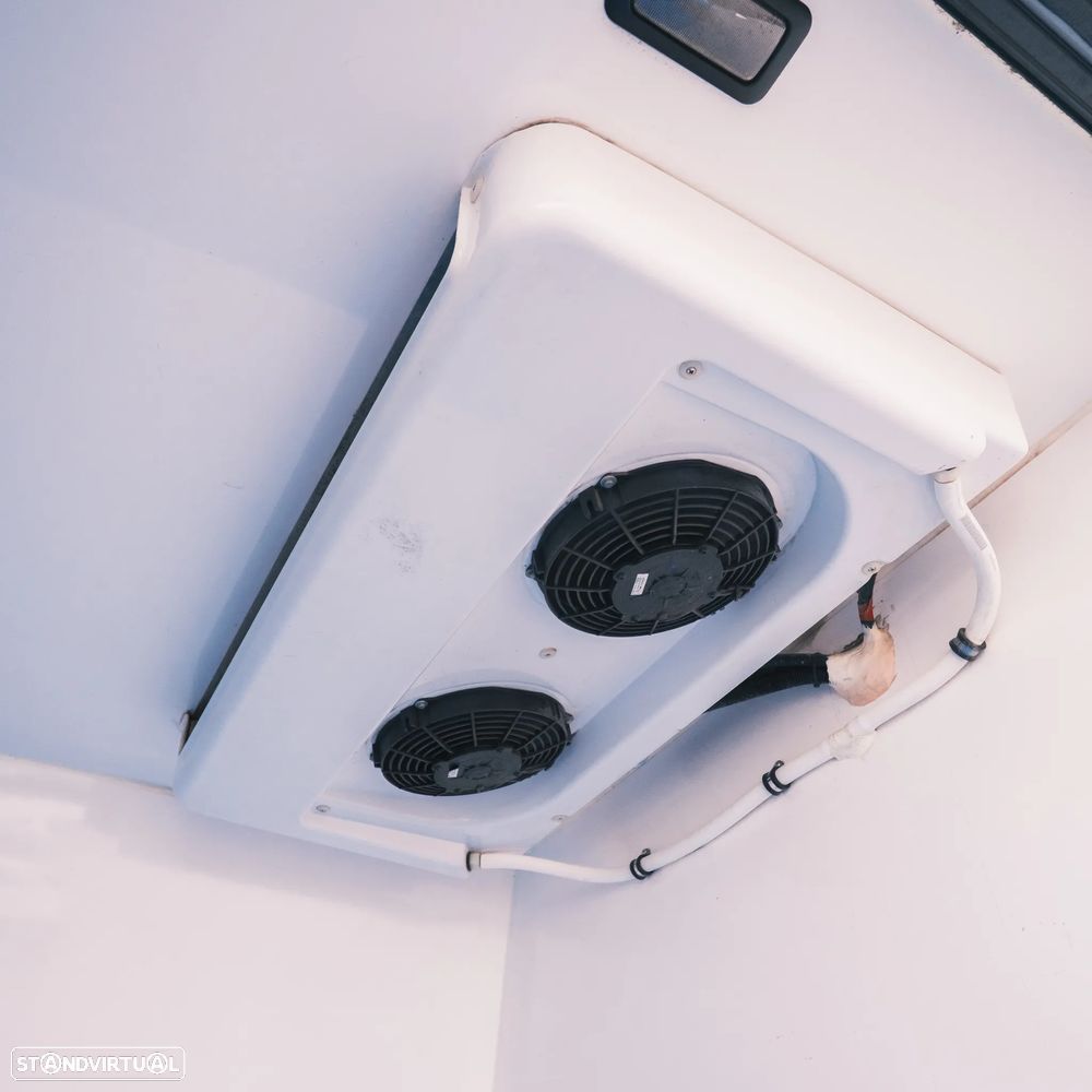 Iveco DAILY 2.3 35-120 FRIO/ISOTÉRMICA - 13