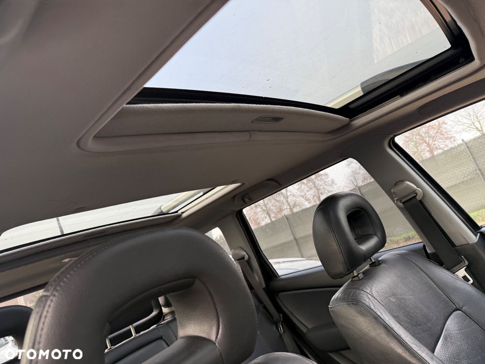 Mitsubishi Outlander 2.0 4WD Intense - 16