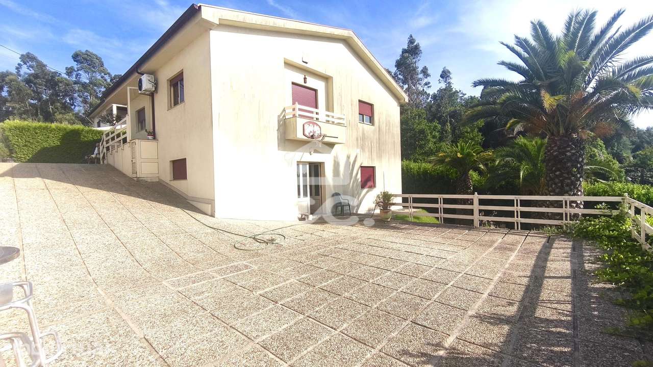 Moradia T3 com piscina em Tabuadelo - Grande imagem: 4/32