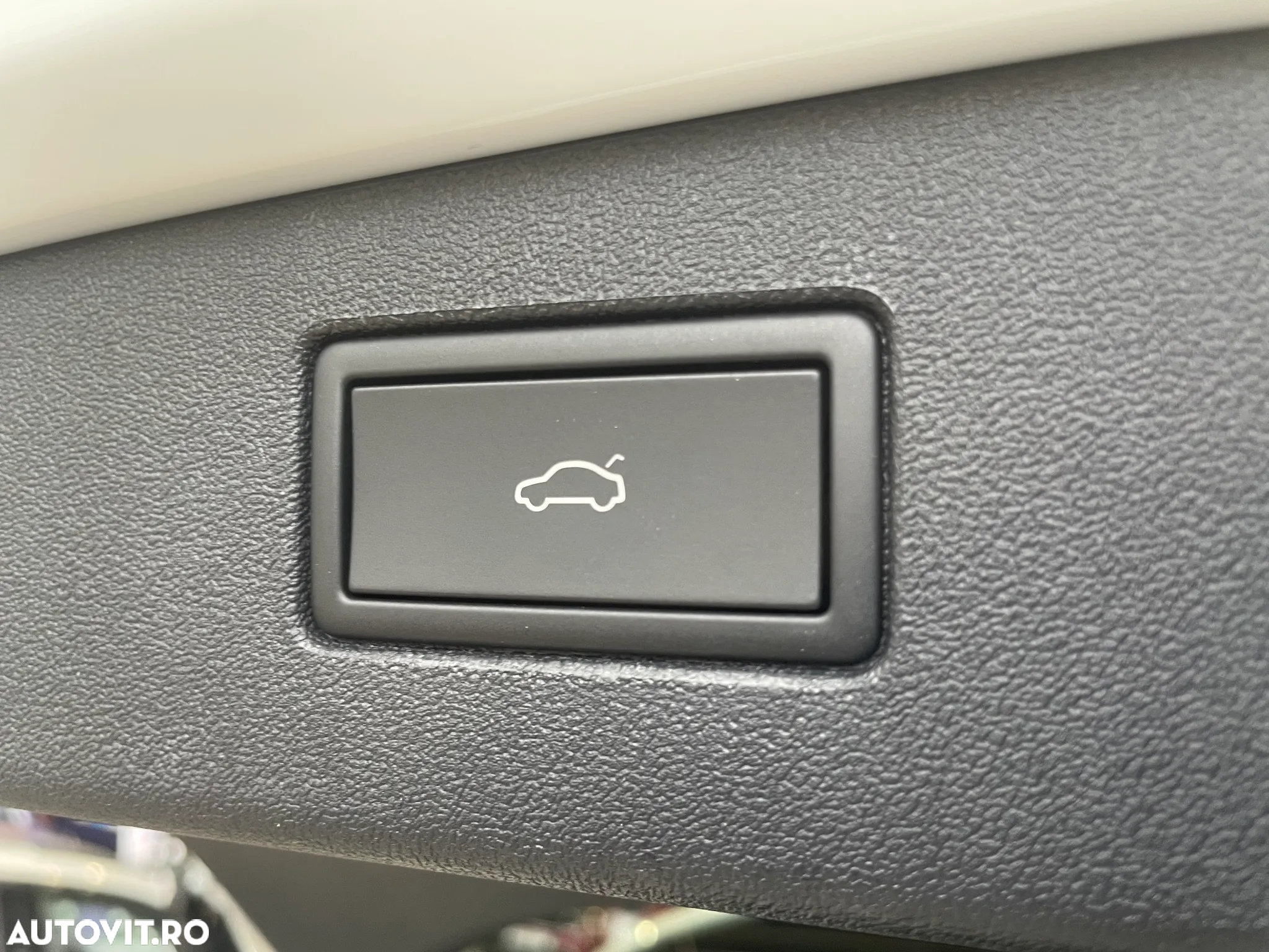 Volkswagen Tiguan 2.0 TDI DSG 4Motion R-Line - 14
