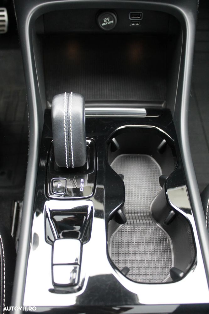 Volvo XC 40 - 14