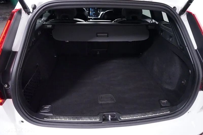 Volvo V60 T6 AWD Recharge Geartronic RDesign - 8