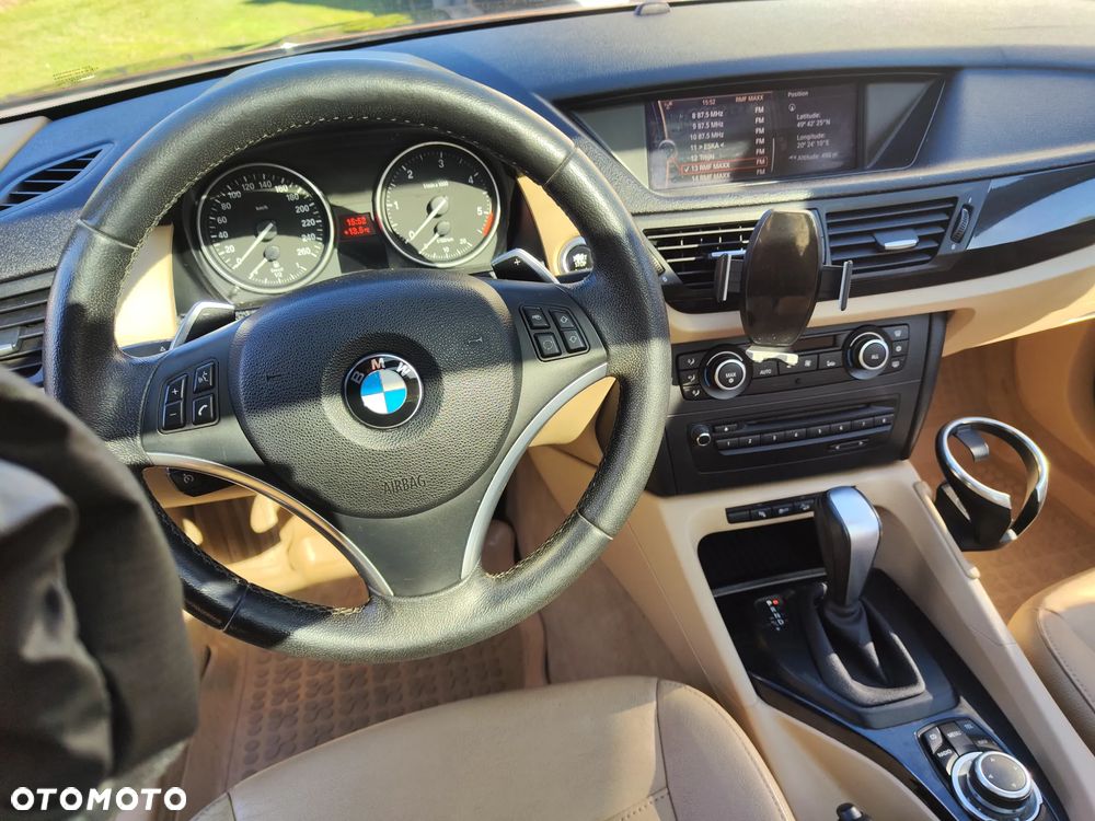 BMW X1 xDrive20d - 9