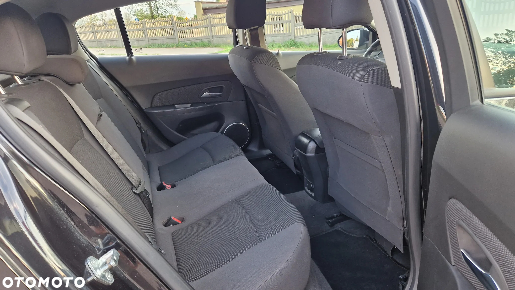 Chevrolet Cruze 1.6 LT - 11