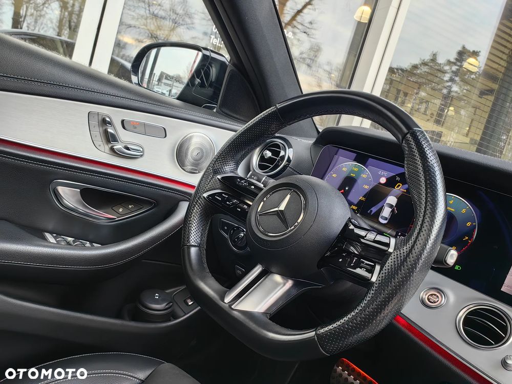 Mercedes-Benz Klasa E 450 4-Matic AMG - 27