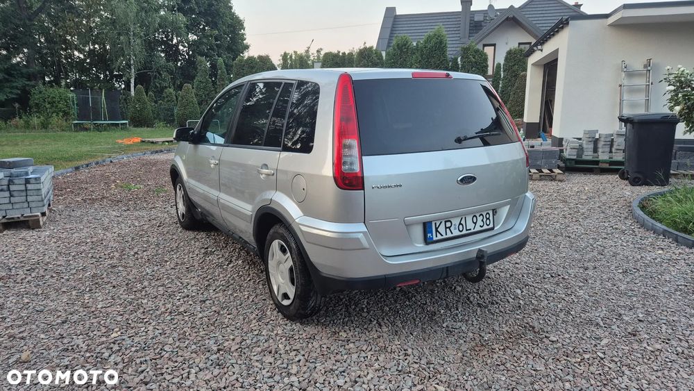 Ford Fusion 1.4 Ambiente - 5