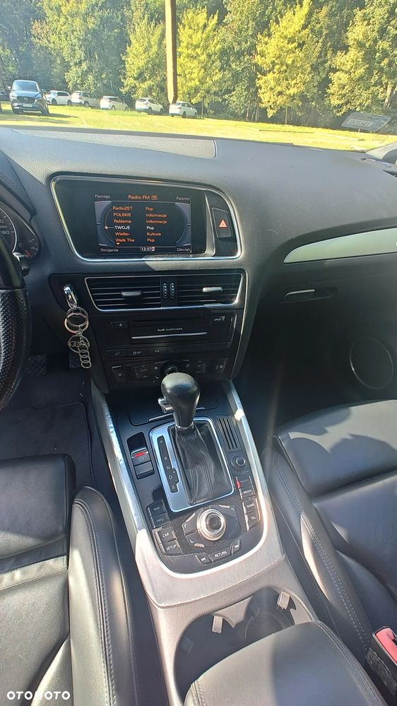 Audi Q5 3.2 FSI Quattro S tronic - 11
