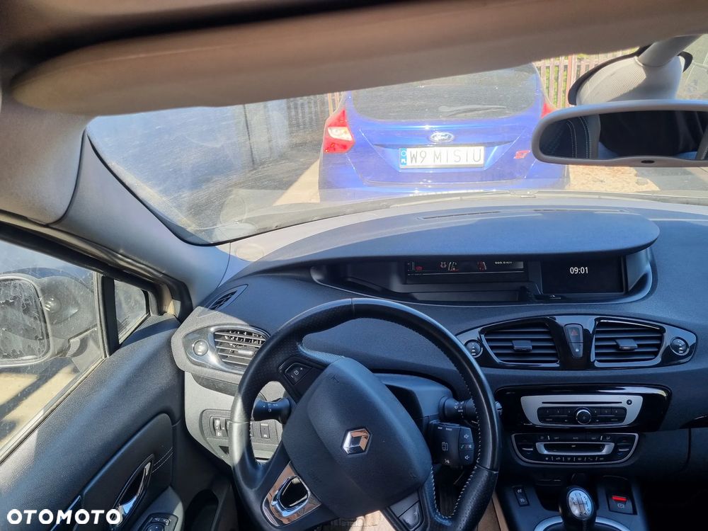RENAULT GRAND SCENIC III 13-16 LIFT 2014 r. deska rozdzielcza + pasy lewy i prawy przód + moduł + AIRBAG  * - 2