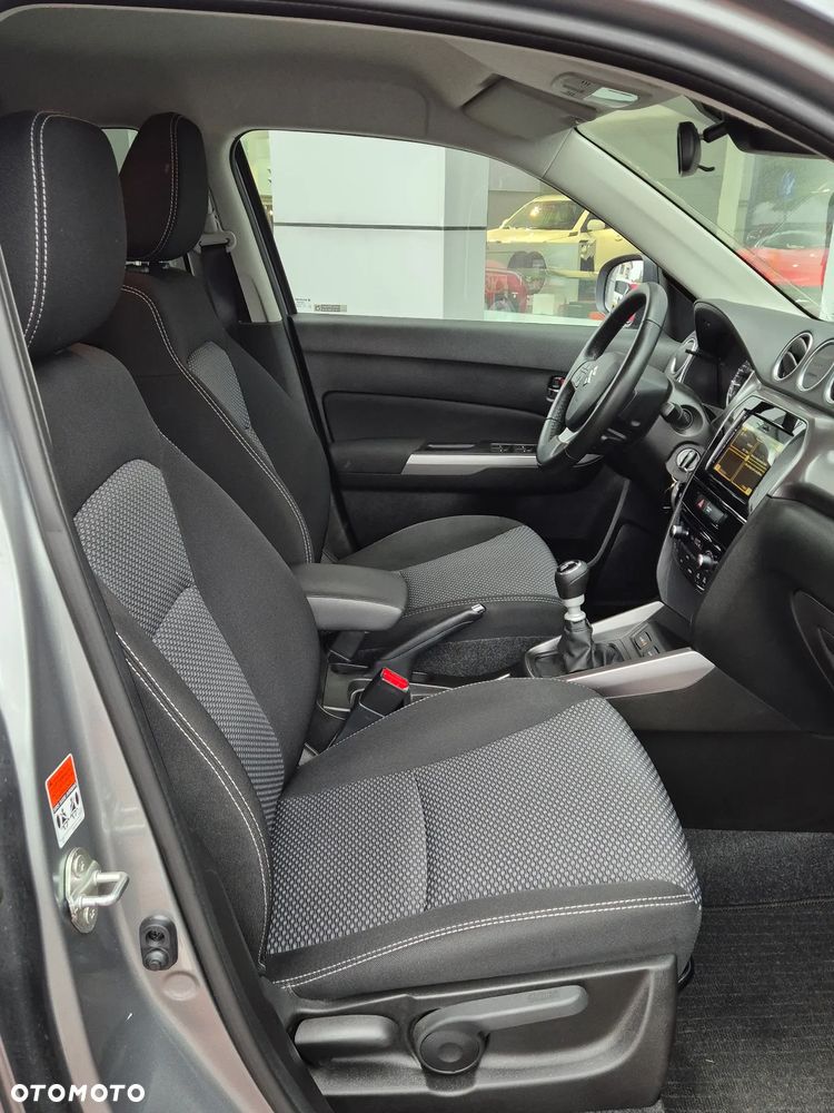 Suzuki Vitara 1.4 Boosterjet SHVS Premium 2WD - 11