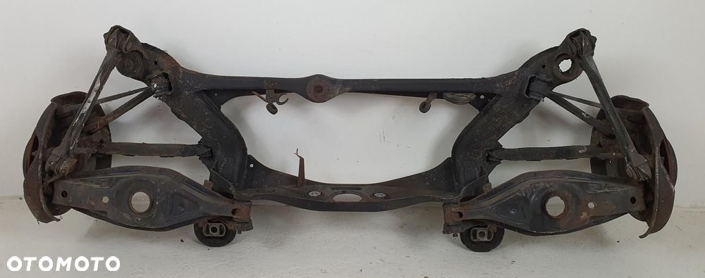 ZAWIESZENIE WÓZEK SANKI BELKA OŚ TYŁ MERCEDES W124 - 9