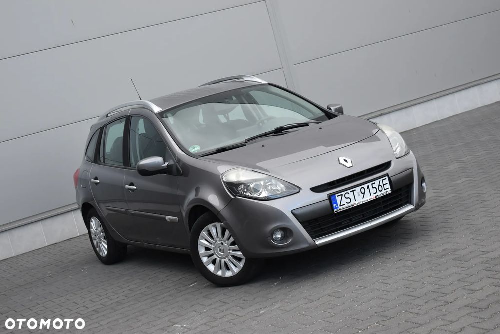 Renault Clio - 16