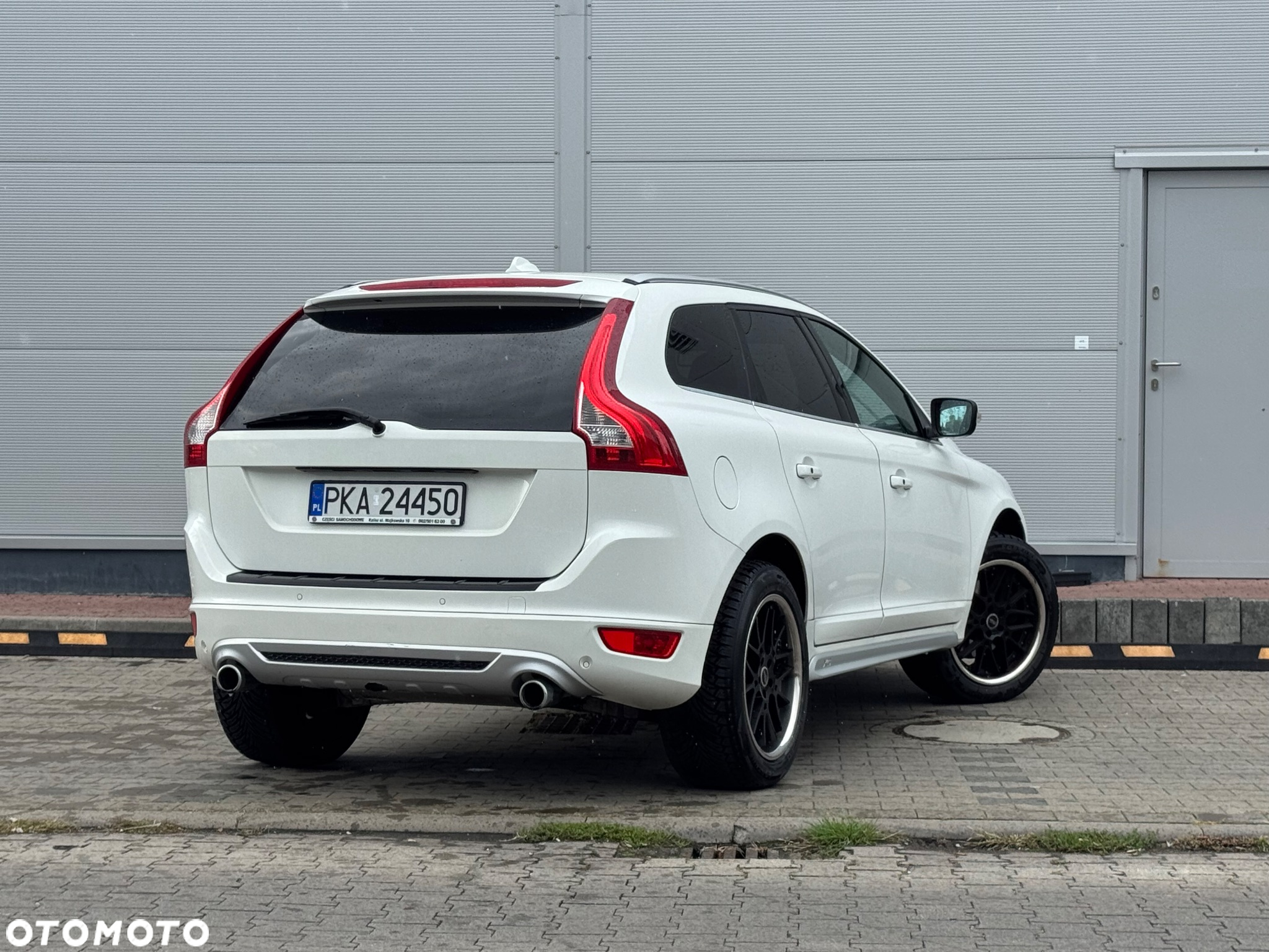 Volvo XC 60 D4 AWD Geartronic RDesign - 4