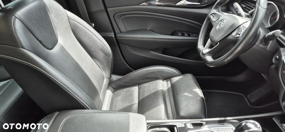 Opel Insignia 2.0 BiTurbo D 4x4 Automatik Ultimate Exclusive - 16