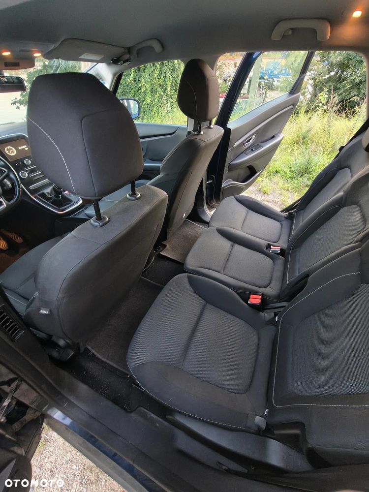 Renault Scenic - 21