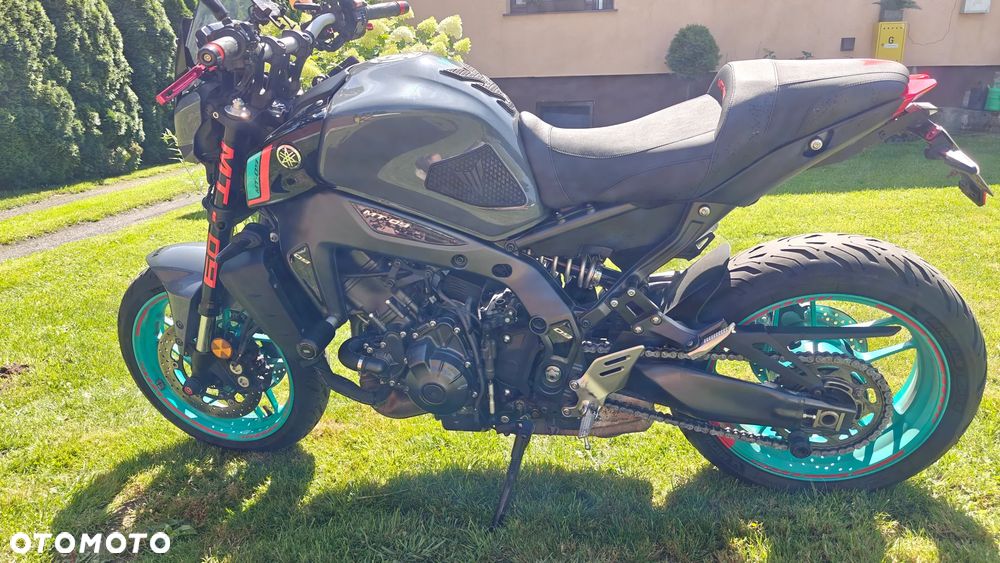 Yamaha MT - 4