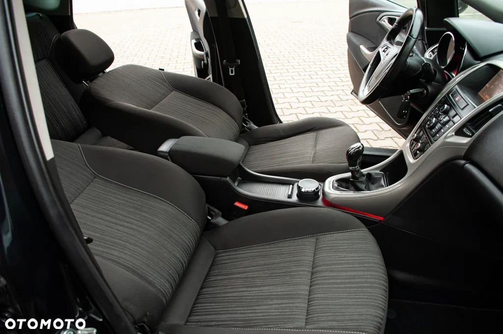 Opel Astra 1.4 Turbo Innovation - 24