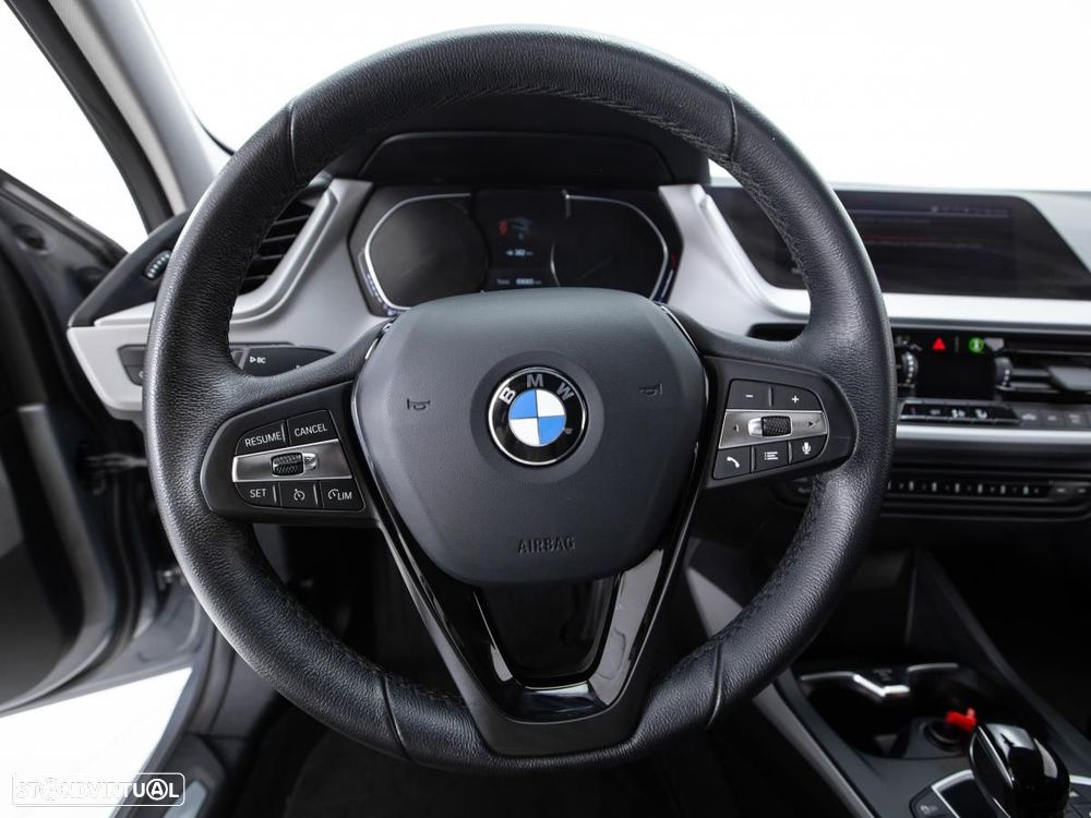 BMW 116 d Auto - 13