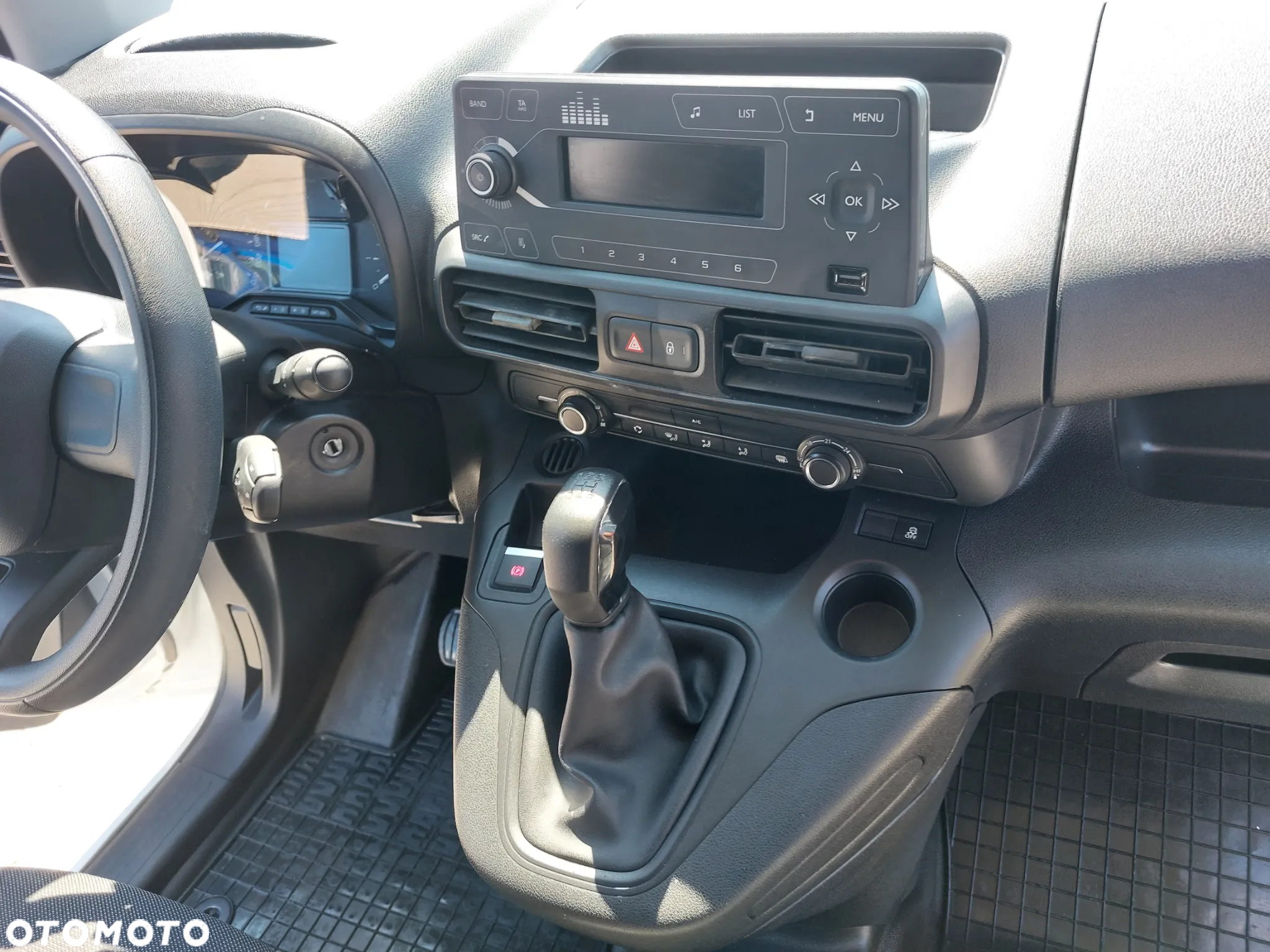 Citroën Berlingo XL 1.5 BlueHDI Feel - 29