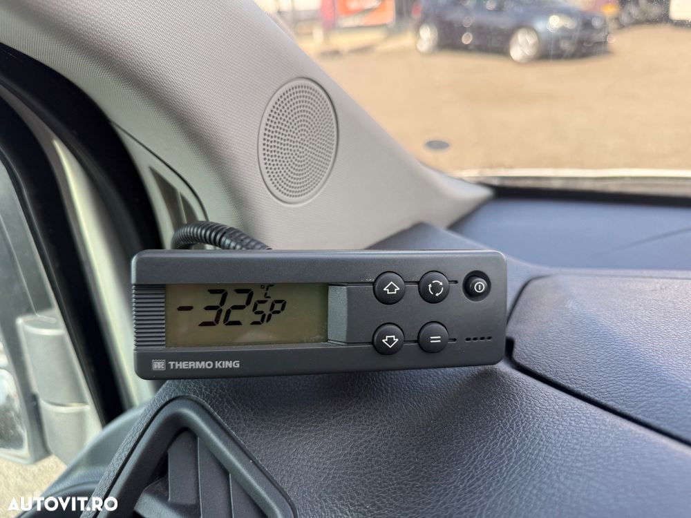 Ford Transit Jumbo Thermo King Autoutilitarã - 25