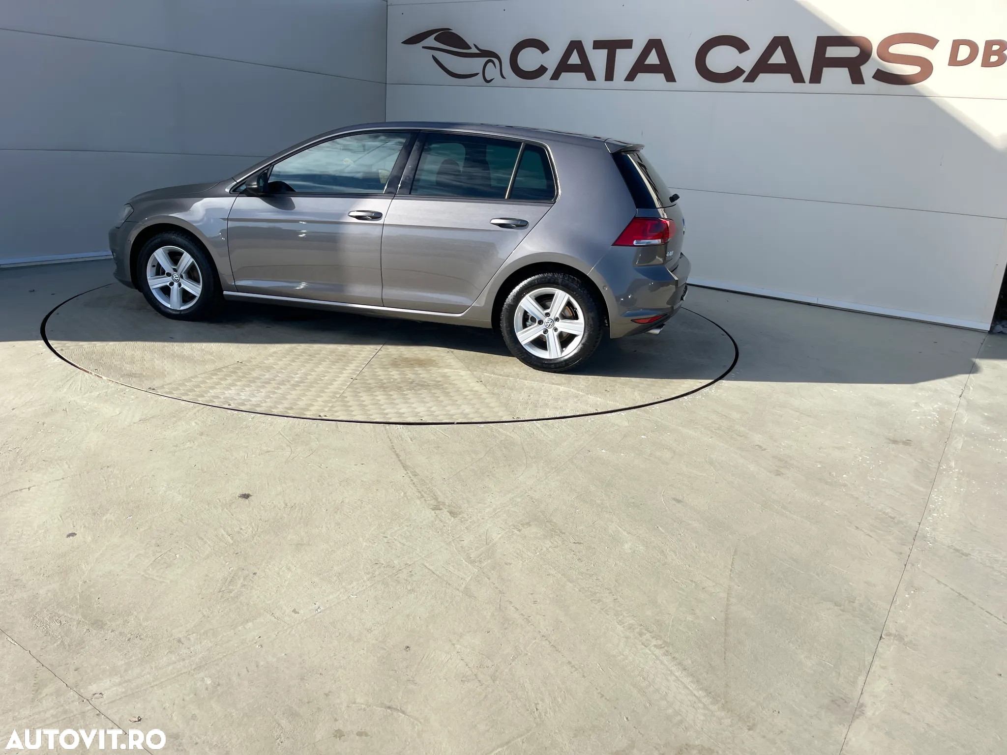 Volkswagen Golf 1.4 TSI DSG Comfortline - 8