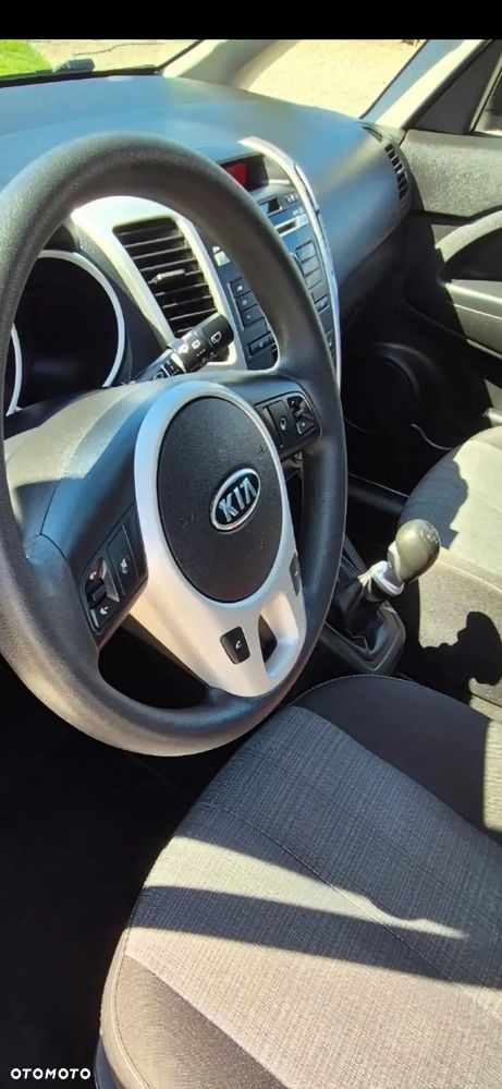 Kia Venga 1.6 CVVT Black Collection - 14