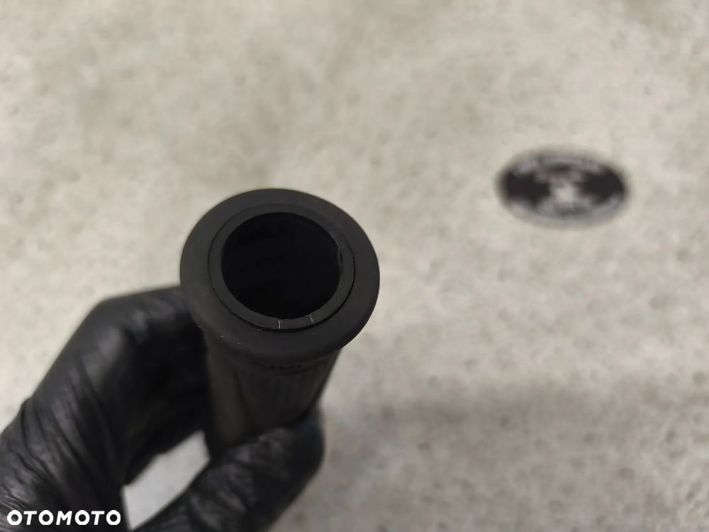 Manetka lewa Triumph Trident 660 2022 - 3