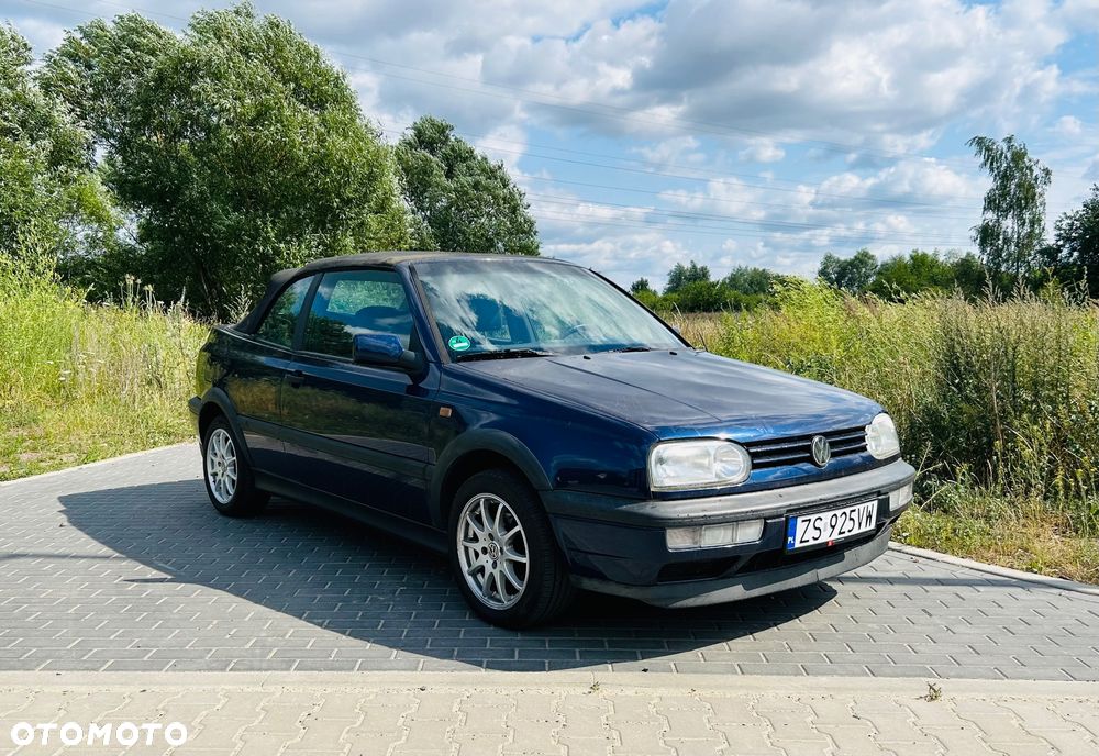 Volkswagen Golf Cabrio - 3