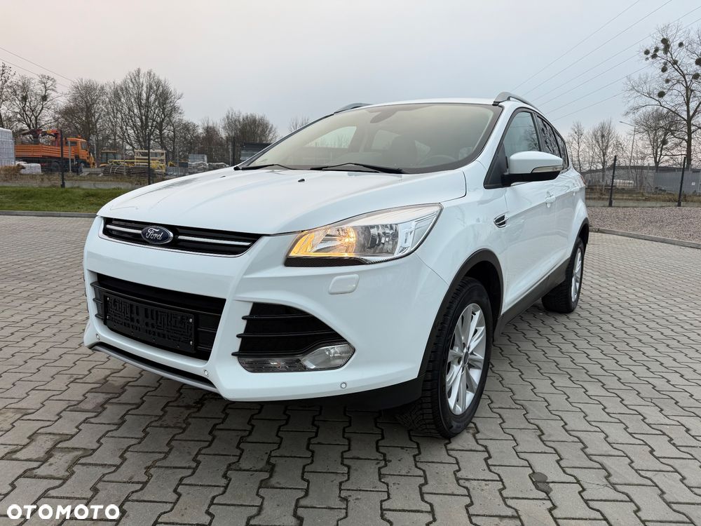 Ford Kuga 1.5 EcoBoost 2x4 Titanium - 2