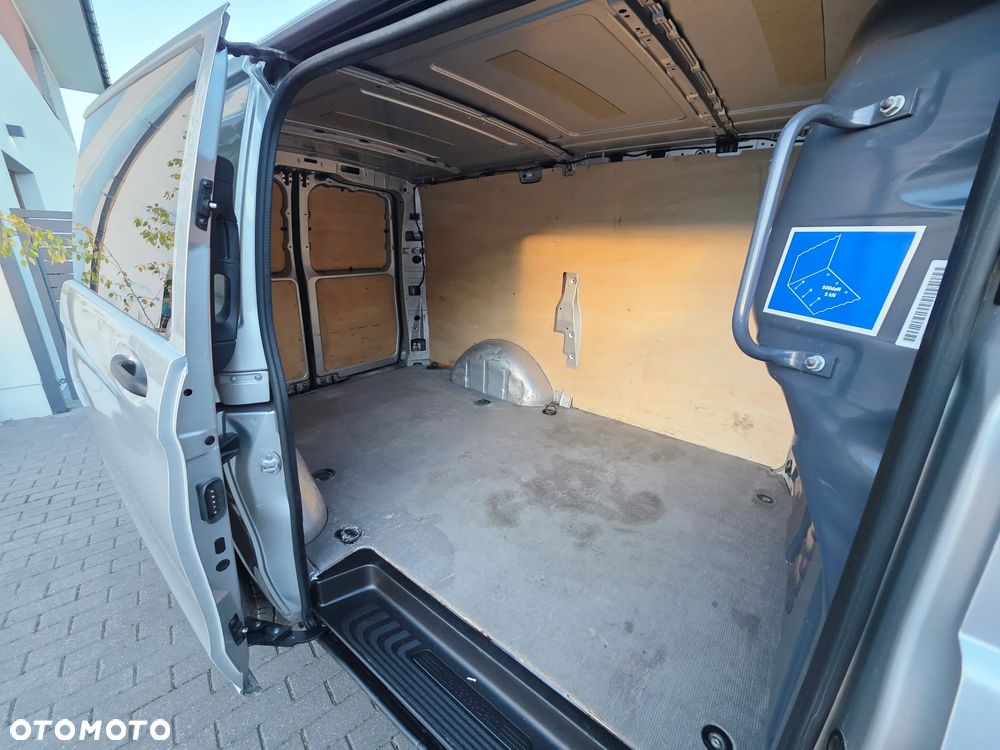 Mercedes-Benz Vito - 28