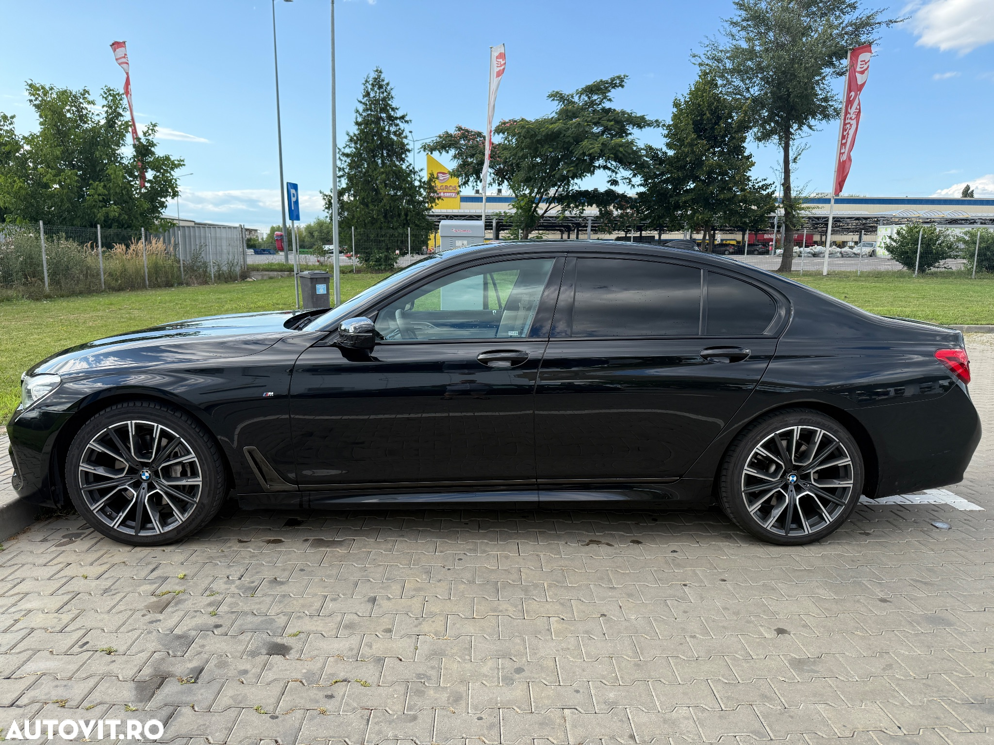 BMW Seria 7 730d xDrive MHEV - 2