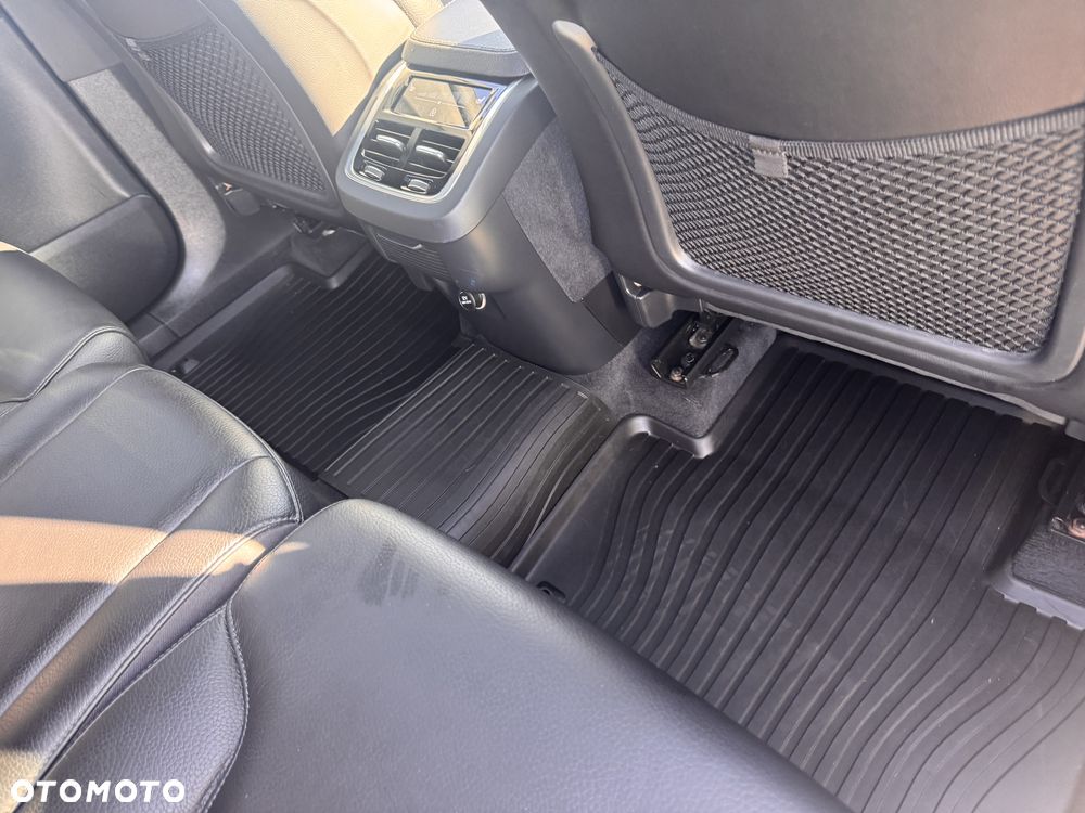 Volvo XC 90 - 28