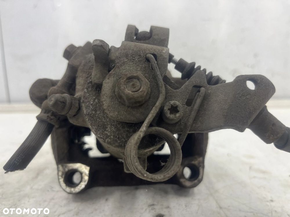 Zacisk hamulcowy Opel Zafira B 05-14r. prawy tył - 3