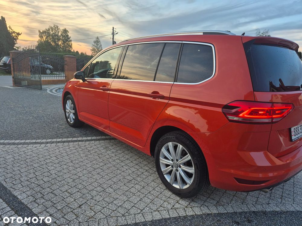 Volkswagen Touran 2.0 TDI SCR (BlueMotion Technology) DSG Highline - 24