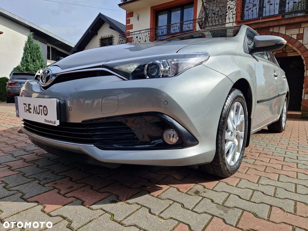 Toyota Auris 1.6 Comfort - 2